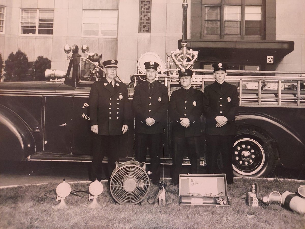 AlbanyFFMuseum's tweet photo. Albany Fire Department Firefighters https://t.co/ElpmQfcTVR