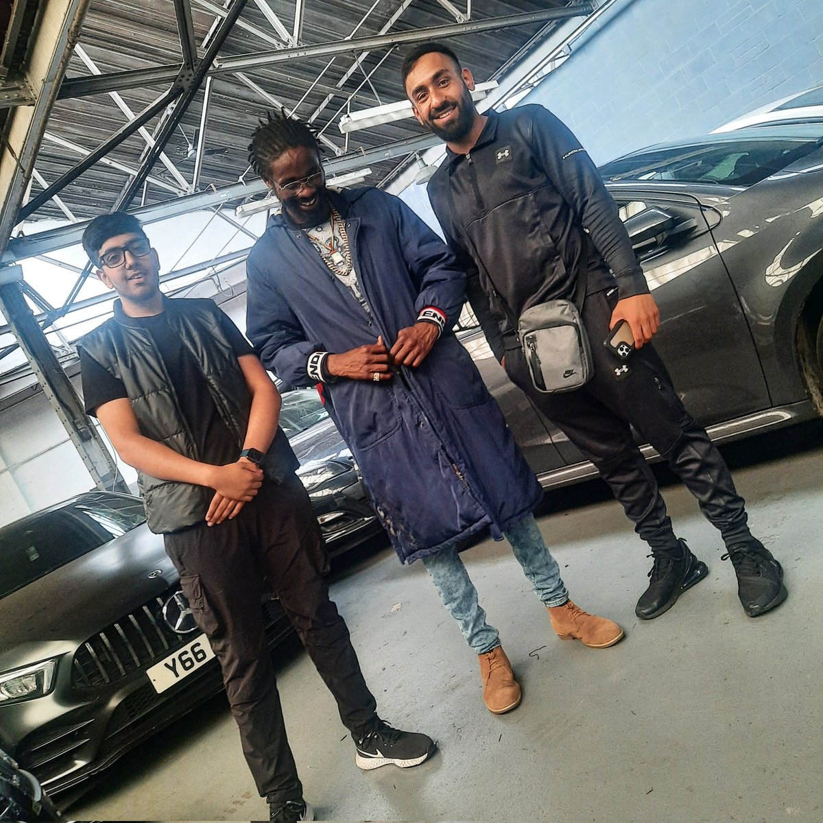 RickyVintage0121 (@rickyvintage1) on Twitter photo When you know the plug, You don't have to go anywhere else. <a href="/CvsHire/">CVS Van Hire</a> #digbeth #cars #rental #Birmingham #certified When you know the plug, You don't have to go anywhere else. <a href="/CvsHire/">CVS Van Hire</a> #digbeth #cars #rental #Birmingham #certified