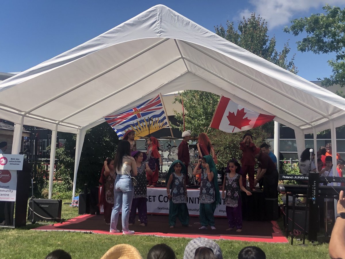 More Henderson talent on the stage with their Sunset community Center Bhangra teacher  <a href="/VSB39/">Vancouver School Board</a>⁩