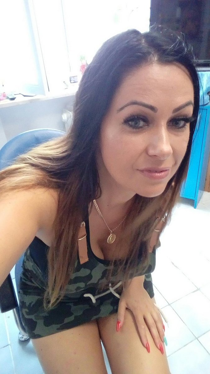 35 40 yaş arasında kişiler bana yazsın lütfen. parasız yapıyorum ama sadece ciddi kişilerle sadece.