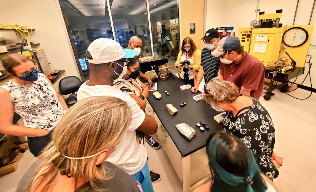 Last activity: our teachers are using hand lenses and the microscope to identify three rock samples from Texas.