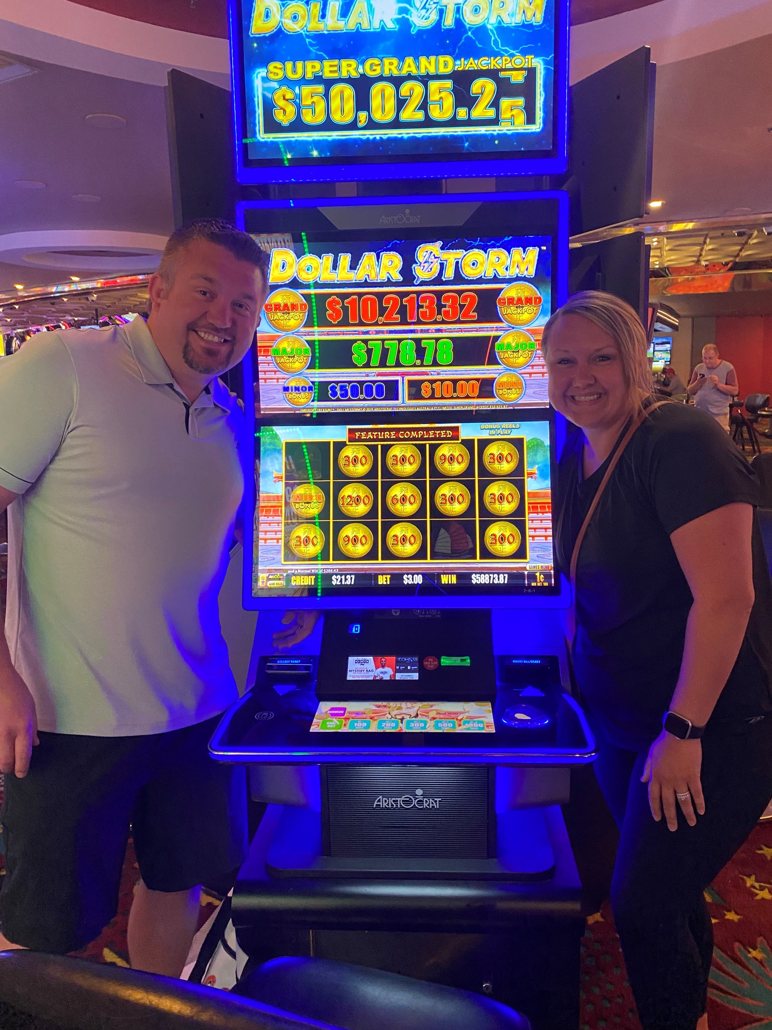 Plaza Hotel Casino on Twitter: "BIG Winner Alert! Congrats Leah on