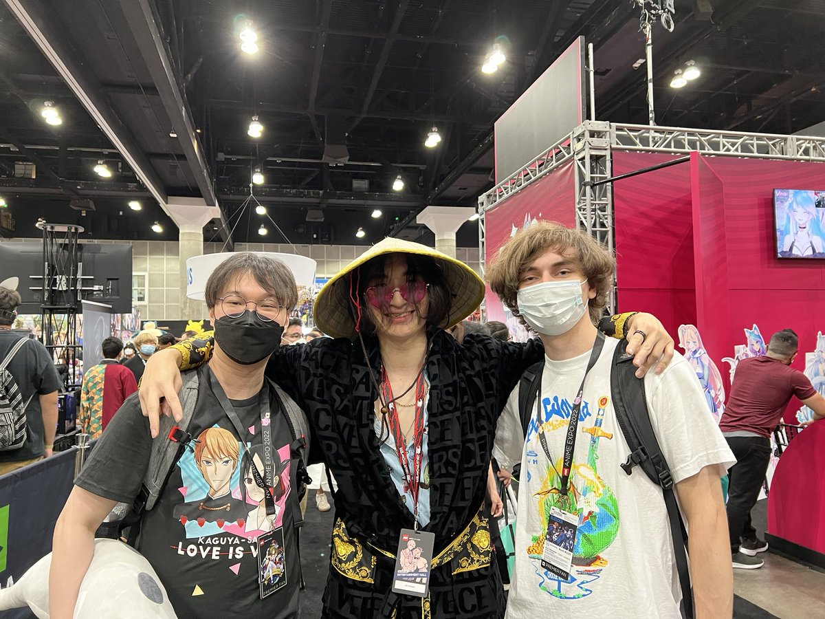 Was so awesome getting to meet long time internet friends for the first time

I love VALORANT and anime :)