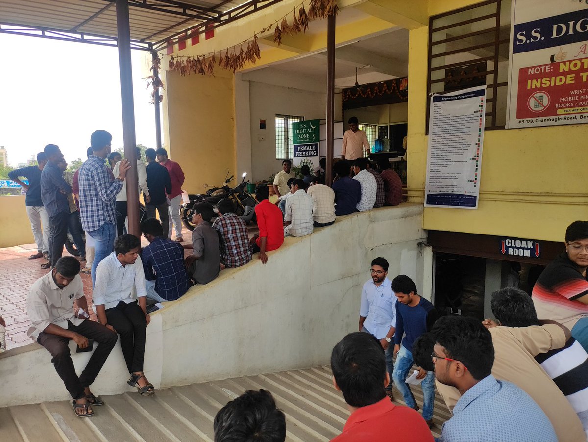 ChetanK26603088's tweet image. Exam time 10am
Pics taken at 11am
Not yet started ⏳exam #serverissues #CMA 🙏 @iamsanketpandit @CMAPappan