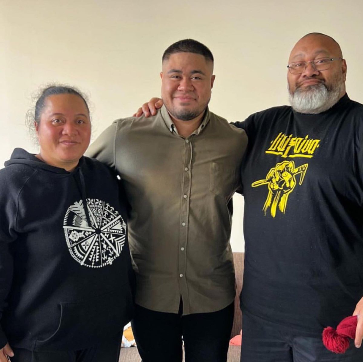 tofigafepuleai's tweet image. It was great to have the very talented and humble @TheVoiceAU finalist #jordantavita in studio this week. A awesome interview with a lot of laughs. Thanks for joining us on our Island Time radio show on @531pi @Rockenezian