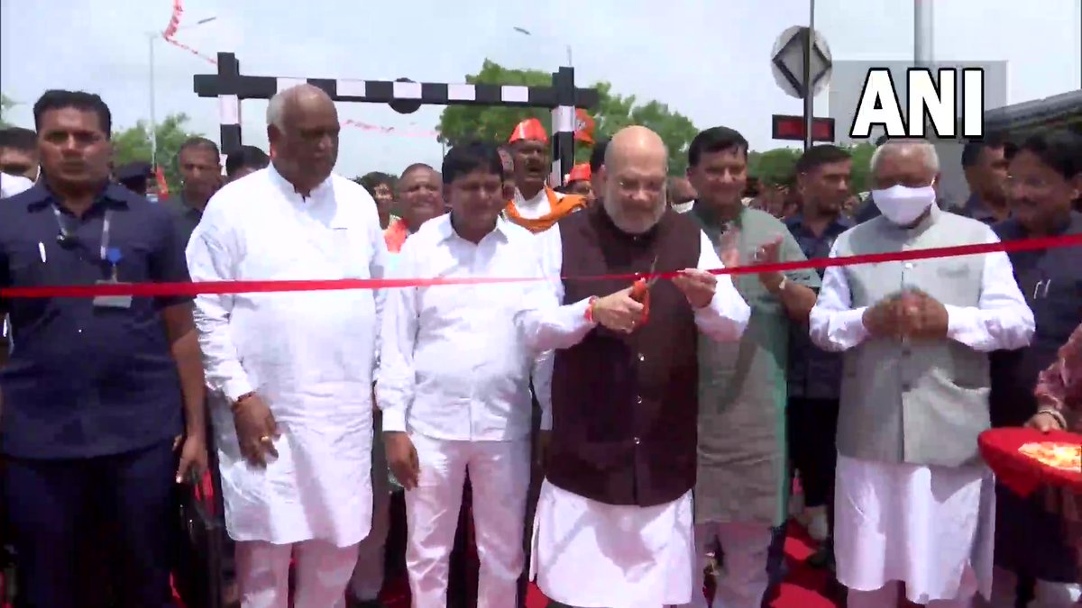 Gujarat | Union Home Minister Amit Shah inaugurates Chandlodiya-Khodiyar railway... - Kannada News