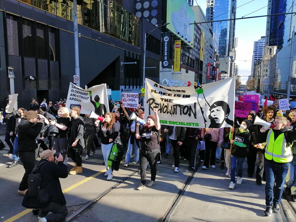 Damn right it is! Vic Socialists members @lizjanewalsh, Kath Larkin <a href="/VicSoc4Cooper/">Kath Larkin</a> and <a href="/roztward/">Roz Ward</a> leading 15,000 people on the march for abortion rights in Melbourne today ✊✊🚩🚩