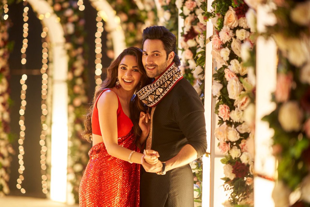 Varun_dvn's tweet photo. Kukoo naina #jugjuggjeeyo https://t.co/sk873607Tc