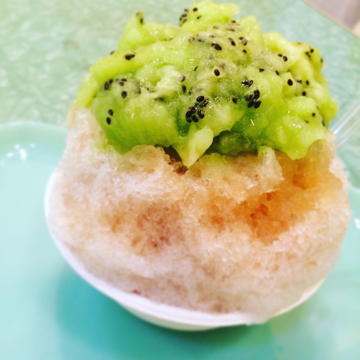 今日は第一土曜のサンビルマーケットが開催されます<a href="/info_ysbmkt/">SUNDAY BUILDING MARKET</a> 

暑いので対策ばっちりでお出かけくださいねー！

本日より、ティダ氷の生キウイと生バナナミルクはじまります◯