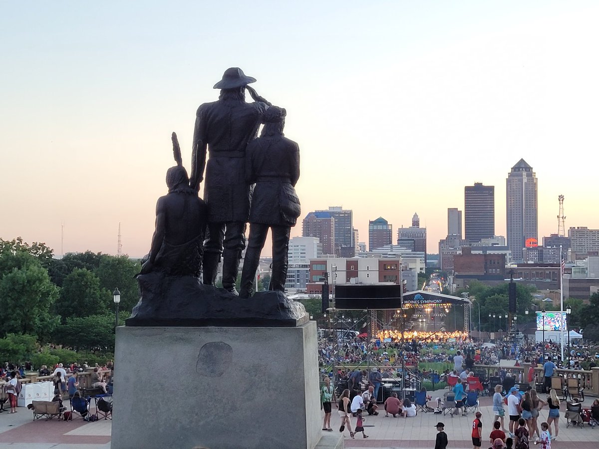 Southren kith 'n' kin: The ain't no rebs.