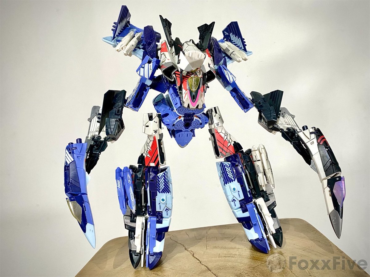 foxracingfive's tweet photo. Aerialbot @52ToysBeastBox @52TOYSJP @s250_MKII #52toys #beastbox #desktoys #ビーストボックス #icarus #elite #plane #jet #combiner #aerialbot https://t.co/iJU3O6M7Jv