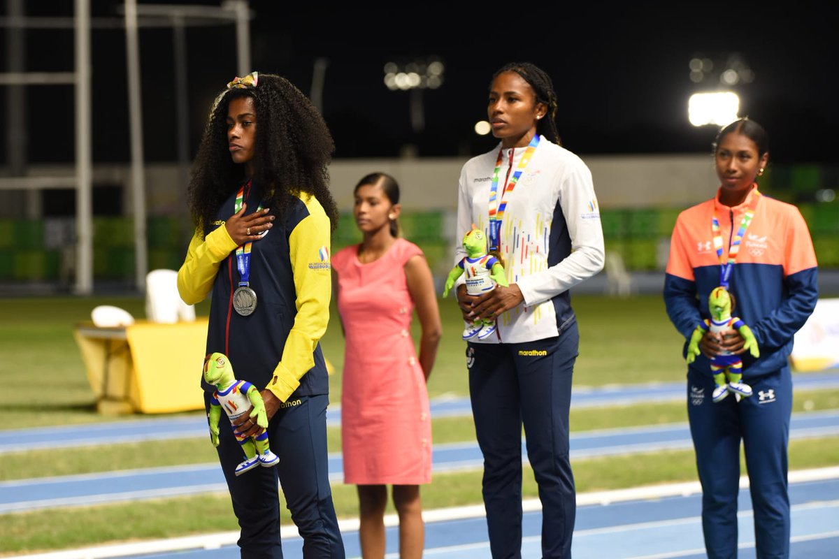 ConcePichincha's tweet photo. #OroyGranaenBolivarianos
#TeamPichinchax2
Excelente participación de nuestras velocistas en Valledupar,Colombia 
Ángela Tenorio 🥇🏃‍♀️💨⚡
Anahí Suárez 🥈🏃‍♀️💨⚡
📸 #DeporteEC
#OroyGrana2022
@JBolivarianos22 
👏👏💪🥇🥈🏃‍♀️🏃‍♀️⚡🇪🇨🟡🔴 https://t.co/JggIljn3Ga