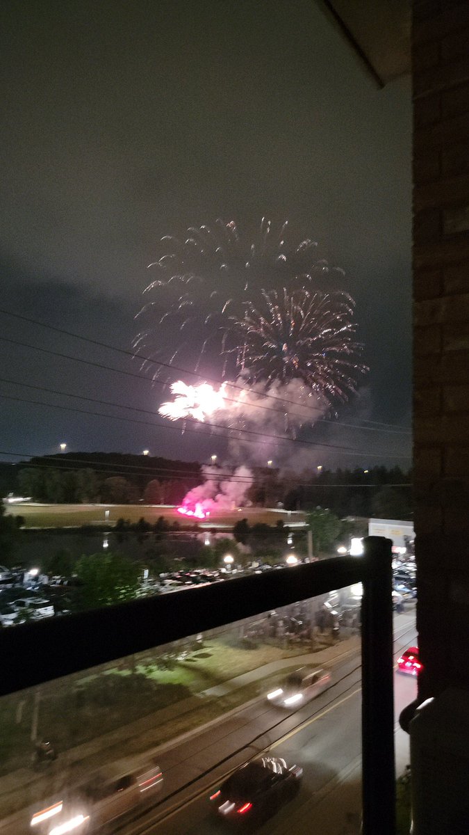 CommradePolski's tweet image. Best seat in the house for #CanadaDay fireworks! #cambridge #riversidepark