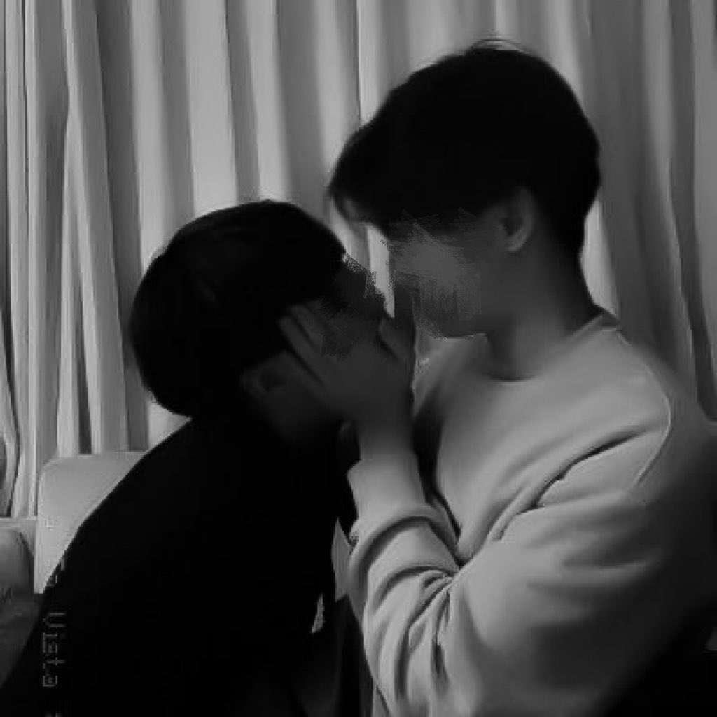 masarapsoju's tweet photo. [this is them sa panel na 'to 😔] https://t.co/hpvGl5Im7W