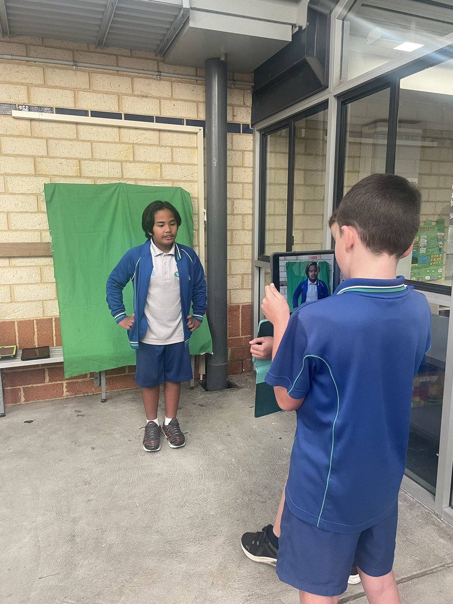 Students built hologram devices and used green-screen, iMovie and Keynote to create a video projection of themselves. <a href="/AppleEDU/">Apple Education</a> <a href="/teachergoals/">TeacherGoals</a> #ADS #iPad #Apple #everyonecancreate #Hologram
