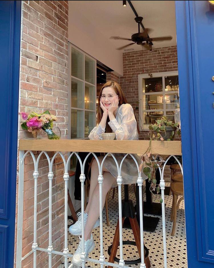 deepakk005361's tweet photo. I found a cafe on the weekend, I like the style very much☀️☀️☀️☀️😊😊😊☕️☕️ https://t.co/RR6Uz3JcNi