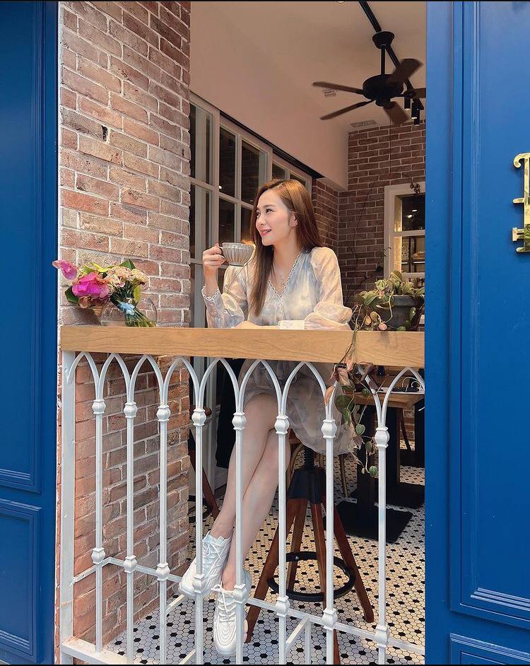 deepakk005361's tweet photo. I found a cafe on the weekend, I like the style very much☀️☀️☀️☀️😊😊😊☕️☕️ https://t.co/RR6Uz3JcNi