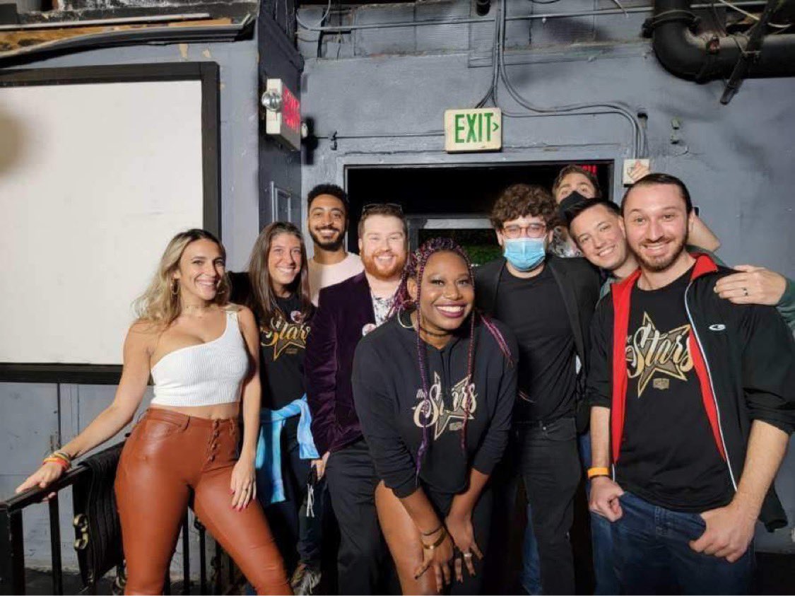 Jeanninedabean_'s tweet photo. @SammLevine @RachelCLevine @roxystriar and @KaiserSaysSo thank you for seeing something in me when I found it difficult to see anything in myself. And to @MrJayWashington I’ll never forget you showing up for me that first day. Thank u always for that. https://t.co/e1tP34DRSm