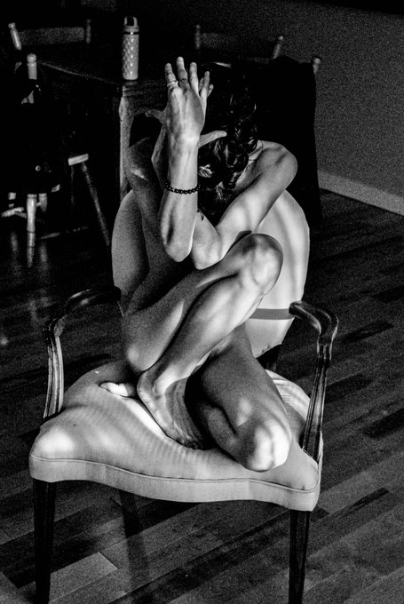 Tangled
#artnude #nudeart #nudephotography #nude https://t.co/LPxg9pDzNR