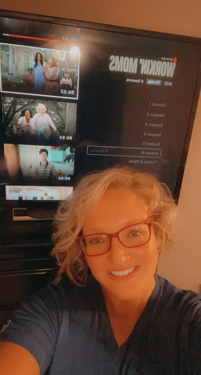 haggardstephc's tweet photo. @DixieMagnet #dolphindaysofsummer #bingewatchingselfie https://t.co/LpxQKRYVlV