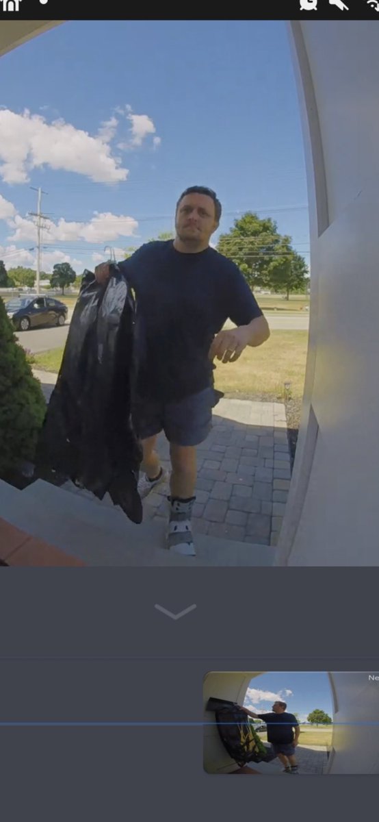 TheBlaskShow's tweet photo. I got totally busted returning a suit my friend Paul said I could keep a while longer since I hurt my ankle.  Sorry Paul. Friday means Friday. https://t.co/egrr9NpkJX