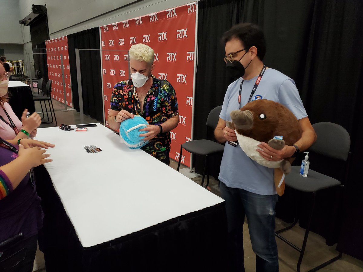 kerouaille's tweet photo. @DannyStriderEG @sarahkaweems @larrymatovina @DefinedByKy @BlackKrystel And on Day One of #RTXAustin my platypus self has managed to meet @JonRisinger, and one @sorola who sources say apparently tried to steal me.

Thanks to the lovely guardian who used @RTReneCast's phone for the photos. 💖 https://t.co/jAqtmafolP