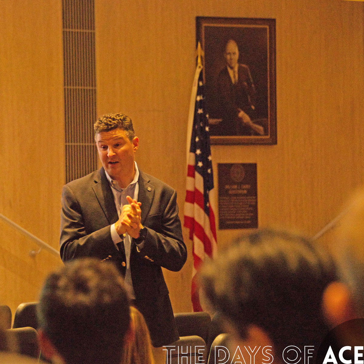 ACEatND's tweet photo. ACE grad, Dr. Michael Faggella Luby from the Program for Inclusive Education faculty spent time with the second-year teachers discussing Inclusive Teaching Practices. #thedaysoface #acesummer2022 #welcomeservecelebrate https://t.co/tL8OU35ZQG