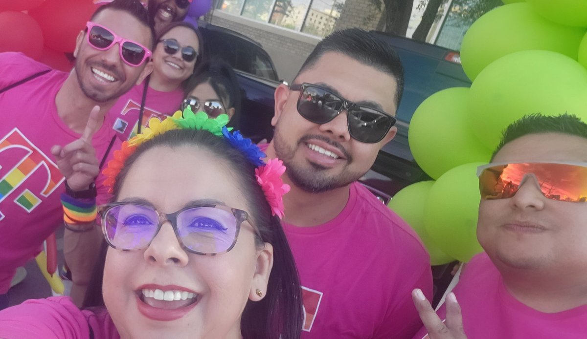 Lizette Martinez (@limartin77) on Twitter photo Pride parade in #ElPaso & pride night out at #ElPasochihuahuas along with #tmobile. Great time with my peers & family. #magentakids <a href="/dchavar/">Daniel Chavarria</a> <a href="/aguero645/">Myra Aguero</a> <a href="/ScottMcCarthyAZ/">Scott McCarthy</a> <a href="/Vizcaino9/">Jesse Vizcaino</a> <a href="/quinndizzle/">DAVID QUINN</a> Pride parade in #ElPaso & pride night out at #ElPasochihuahuas along with #tmobile. Great time with my peers & family. #magentakids <a href="/dchavar/">Daniel Chavarria</a> <a href="/aguero645/">Myra Aguero</a> <a href="/ScottMcCarthyAZ/">Scott McCarthy</a> <a href="/Vizcaino9/">Jesse Vizcaino</a> <a href="/quinndizzle/">DAVID QUINN</a>