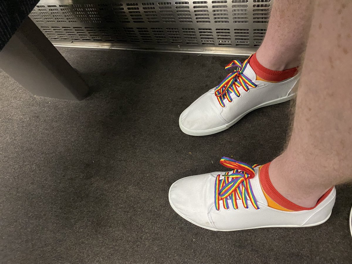 Aledjones19's tweet photo. On route to London #PrideInLondon @CoopRespectLGBT @coopuk 🌈🌈🌈 https://t.co/G6Poaxhls5