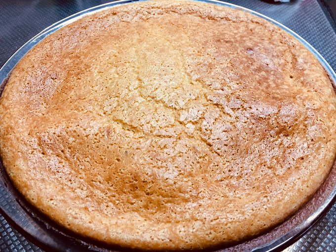 ケーキ焼いた🧁 