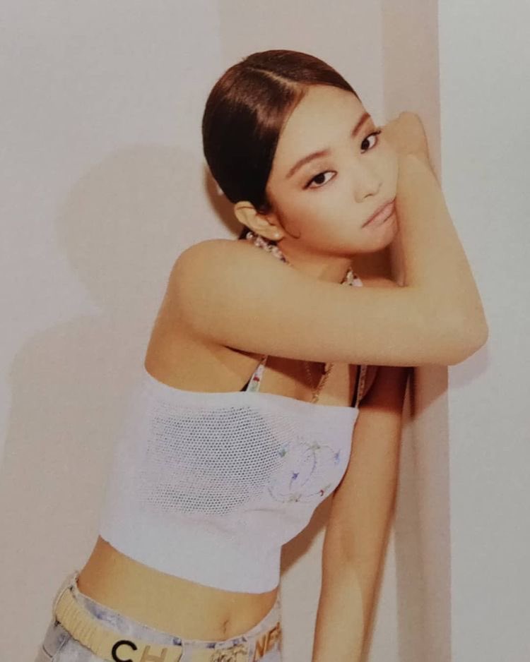 TaleOfRuby's tweet photo. ͏
͏

⠀⠀ ⠀⠀ Pose tip: leaning on the wall. https://t.co/3YS2MojzfX