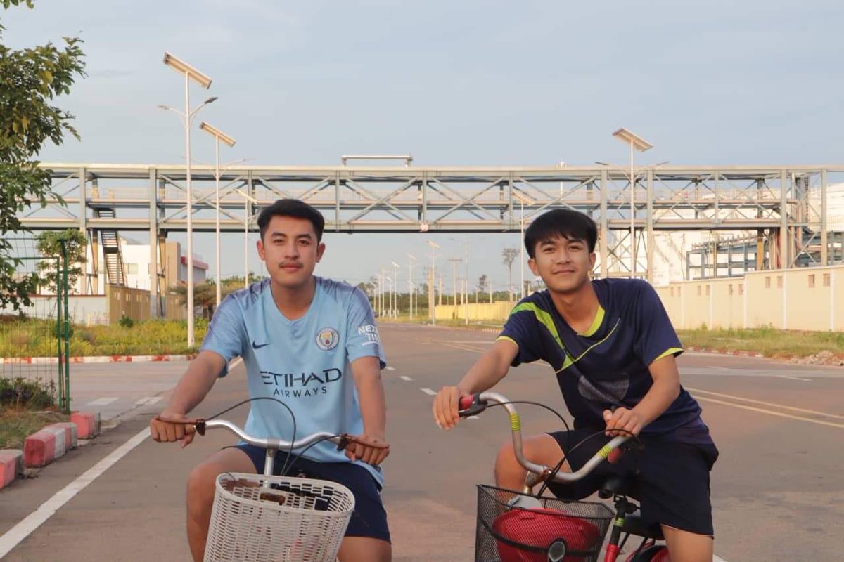 MICK27066510's tweet photo. ຜິດບໍ່ທີ່ອ້າຍຈົນ🥺 https://t.co/ICZG9GmmzO