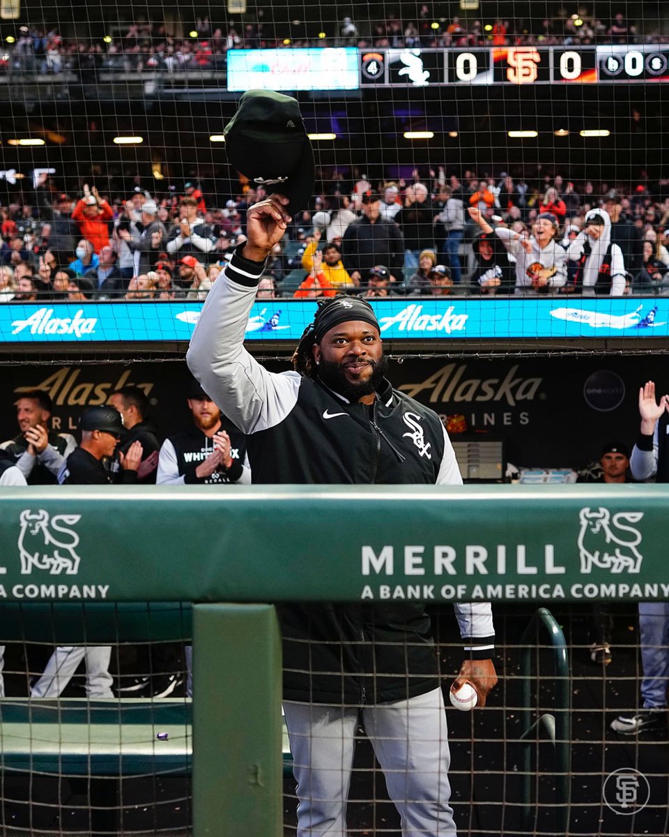 Always good to see an old friend 🤝 <a href="/JohnnyCueto/">Johnny Cueto</a>