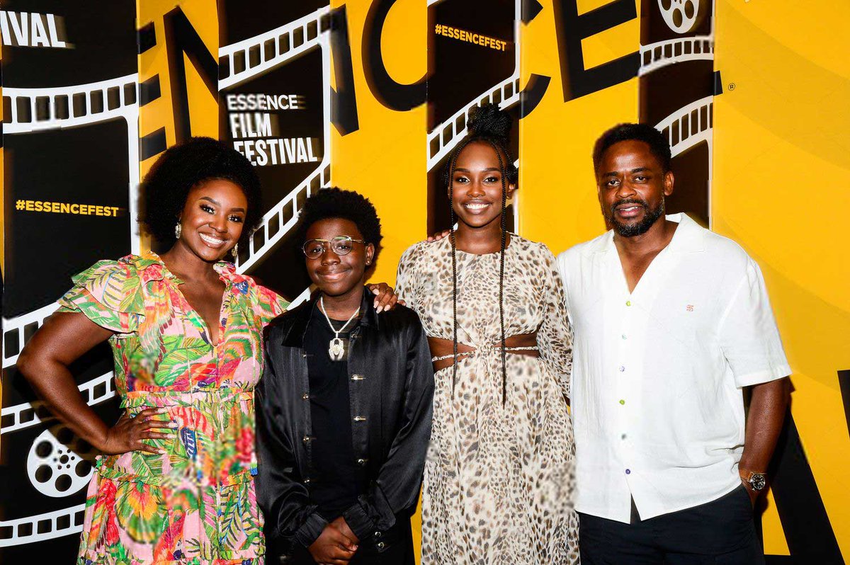 DigDatDule's tweet photo. PHOTOS: #TheWonderYears cast at #ESSENCEFest in New Orleans. @DuleHill @SayconSengbloh #LauraKariuki @EJWilliams_42 https://t.co/8WvQZMvSza https://t.co/2lyJSvp8qA