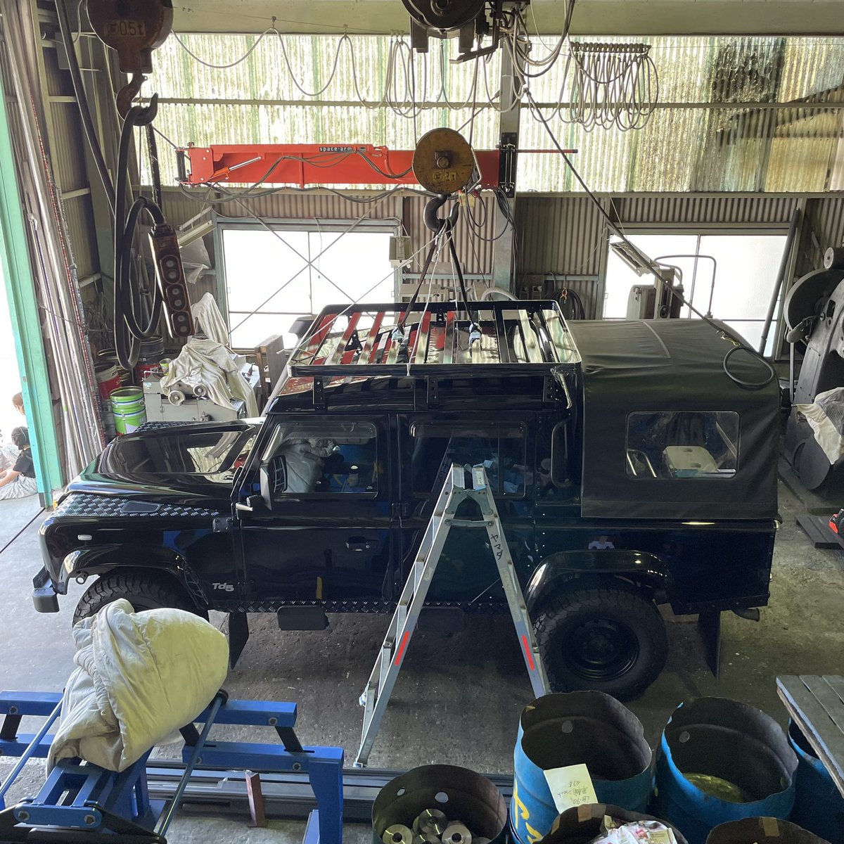 ymdironworks's tweet photo. Roof carrier

#defender https://t.co/pjSUG7tPZw
