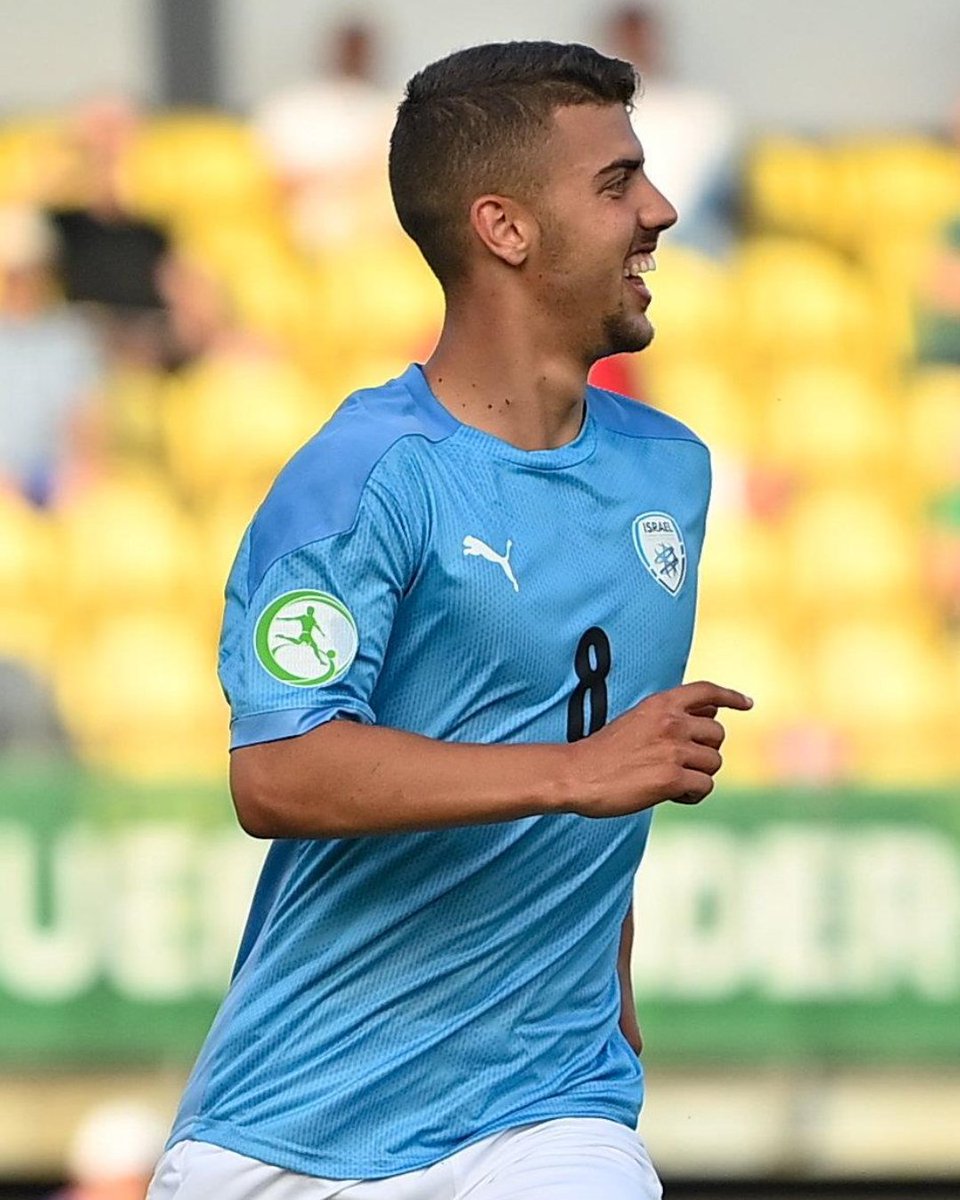 הקפטן של נבחרת הנוער, איליי מדמון, מסכם את הטורניר ההיסטורי: “אין מילים על מה שעשינו פה. תודה לכל מי שצפה בנו במדינה. יש בי גאווה עצומה. הגענו לפה בזכות האמונה, הגענו בביטחון מלא למשחקים. אני יכול לכתוב בקורות חיים שאני הקפטן של סגנית אלופת אירופה” 💫