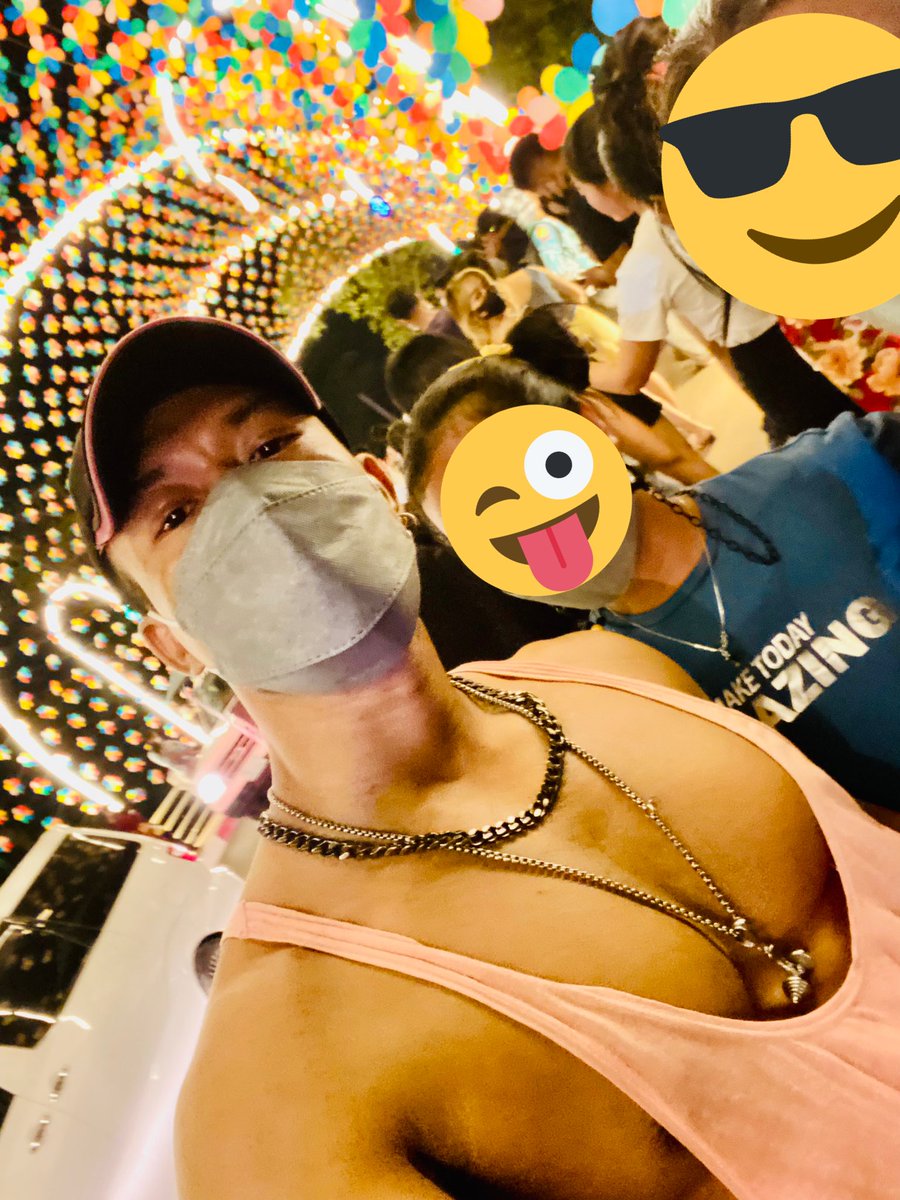 Sam tweet media