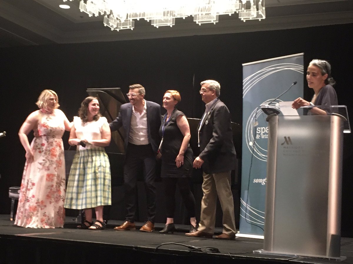 JeffreyRyanComp's tweet photo. Starting off my @OfficialNATS experience in Chicago with a Sparks and Wiry Cries Grand SongSLAM. Lots of great new art song! Congrats to the winning team of composer Rachel DeVore Fogarty and performers @BridgetSkaggs and @MarkABilyeu. Hosted by Martha Guth and Clarisse Assad. https://t.co/VH4fmwZNu4