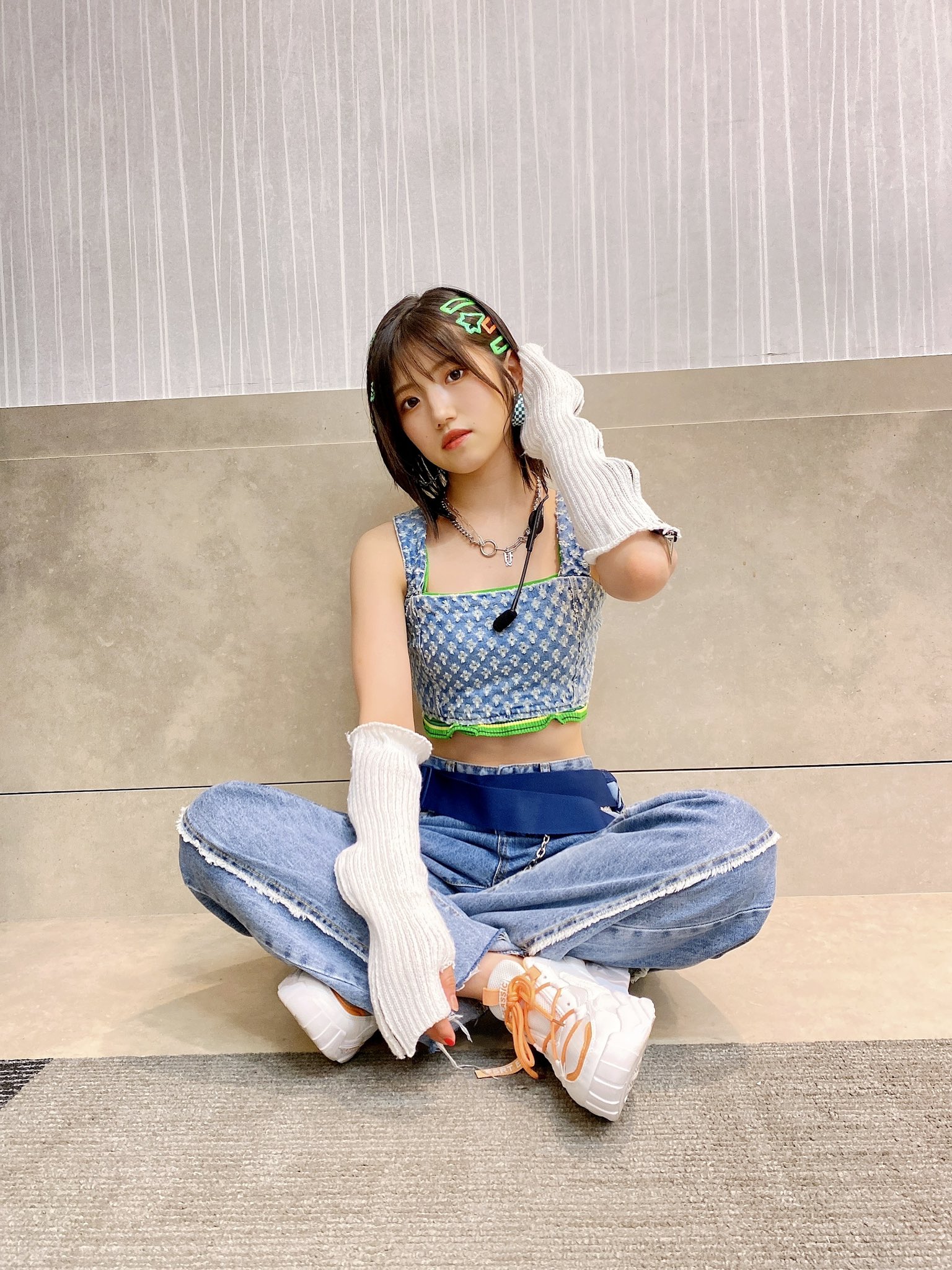 村山彩  / X