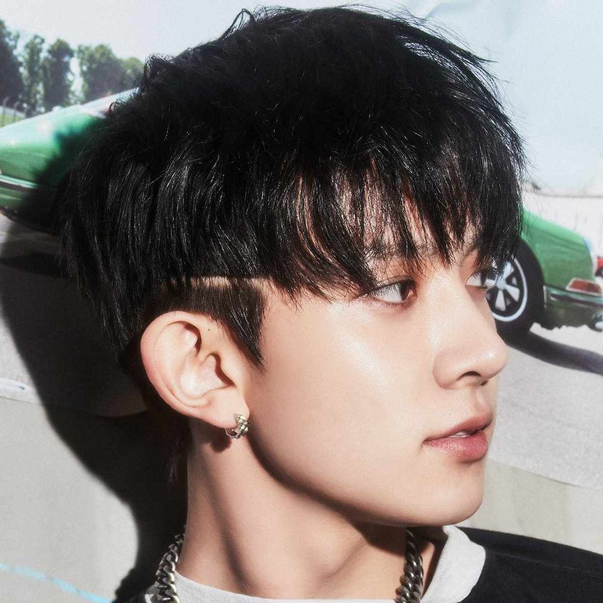 _fleurblooms's tweet photo. heeseung looks so good with his hair slit https://t.co/nftNCq5CnG