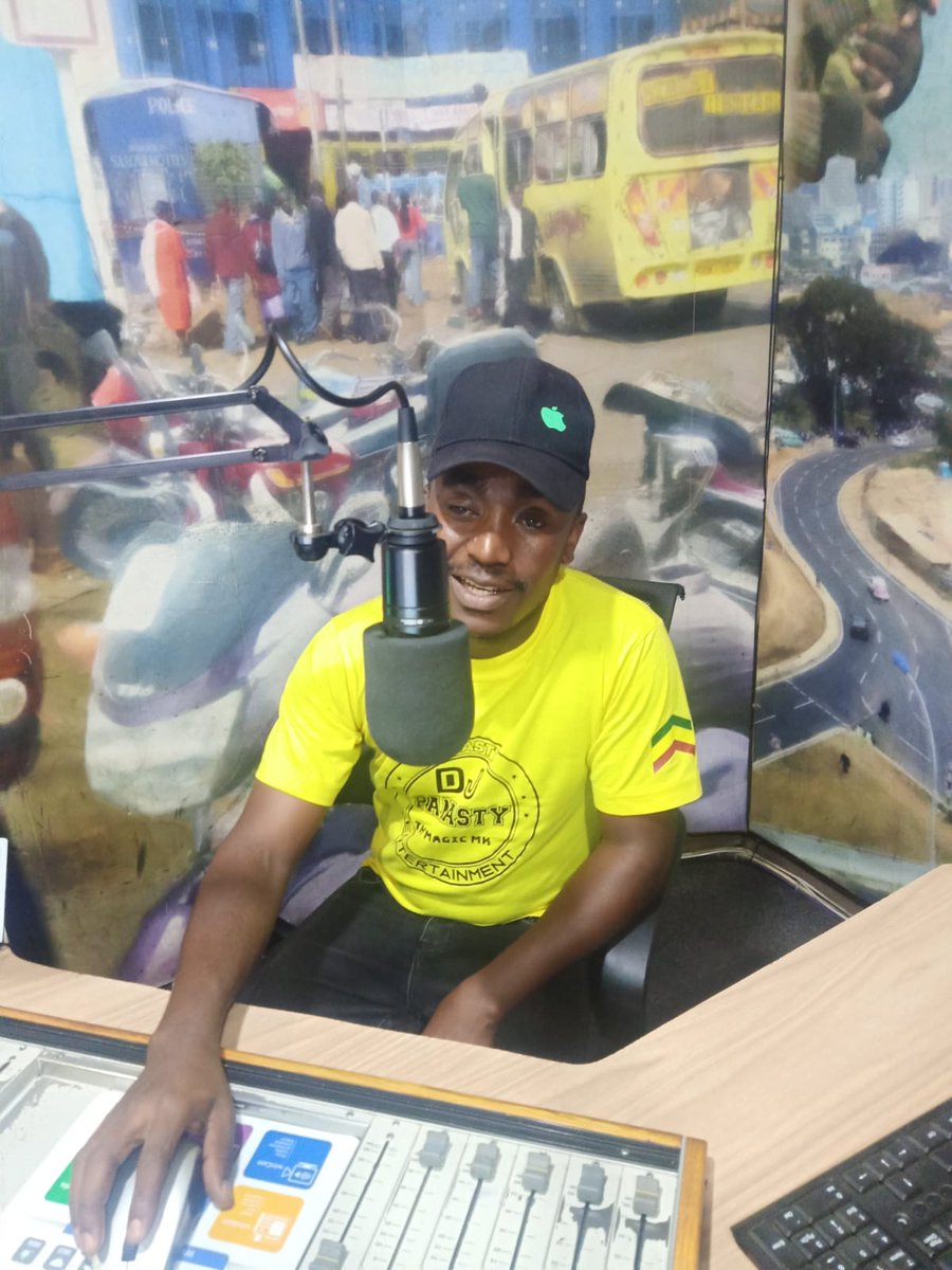 wadau si tulink up #kwenye GHETTO RADIO 89.5 Kenye offside from 3pm-7pm tell a friend to tell a friend konnki🔥🔥🔥