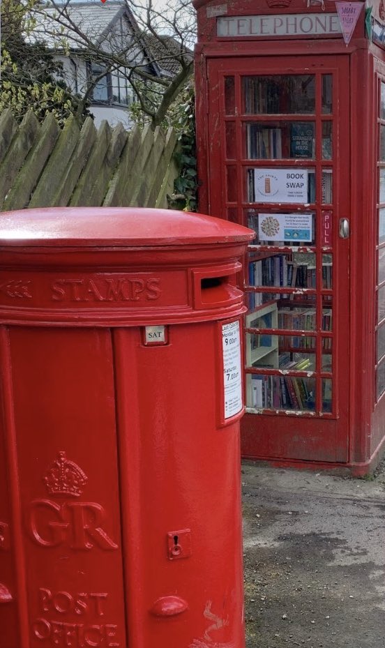 ElwicKate's tweet photo. I love this Post Box and Phone Box combo. This is our local book library (The Saints Community Library) in #harrogate
#Phoneboxlibrary #postboxsaturday https://t.co/5dBdk7U9mW