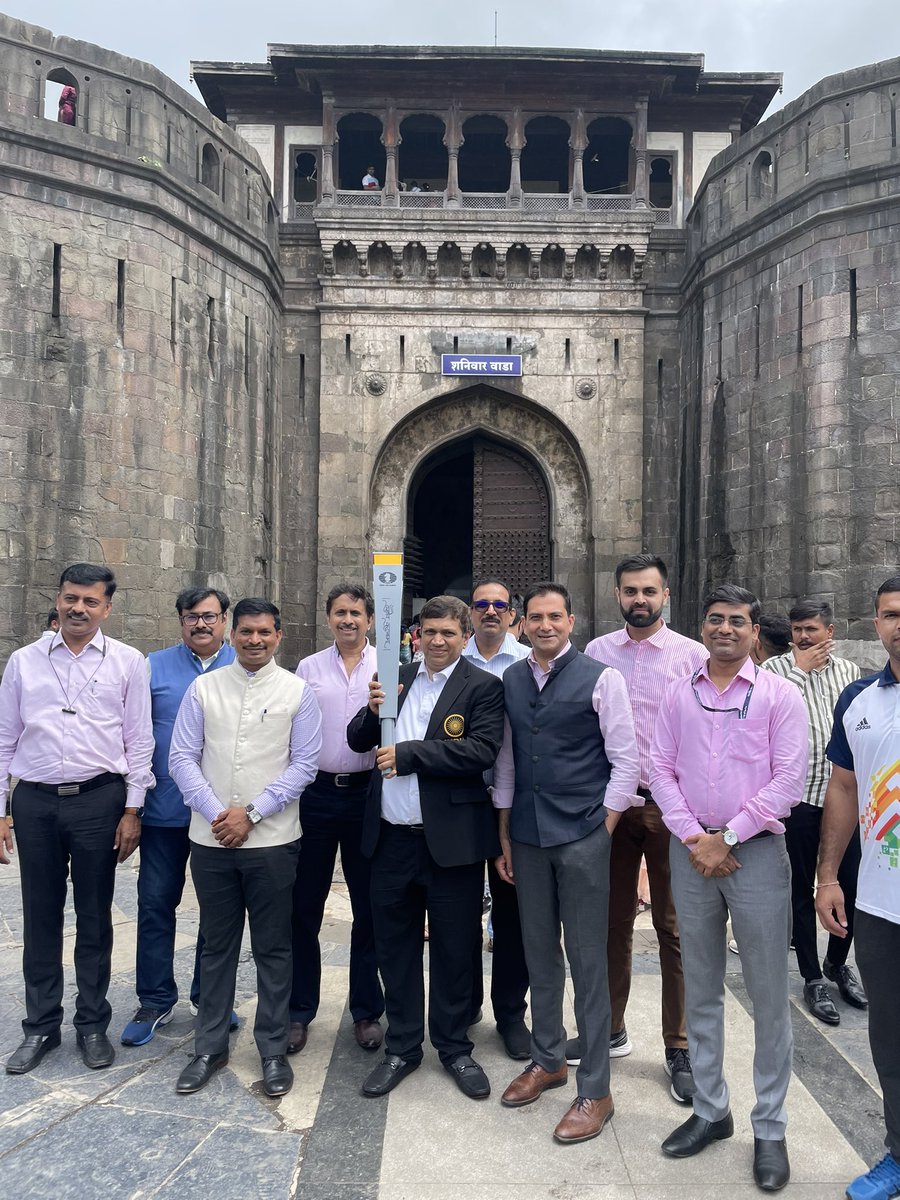 MahaChess's tweet photo. The Torch at the Historic #Shaniwarvada 

#ChessOlympiadTorchRelay 
@Media_SAI @IndiaSports @ianuragthakur @FIDE_chess @Dev_Fadnavis @mieknathshinde @kheloindia @chennaichess22 @aicfchess @vishy64theking @Bharatchess64 @DrSK_AICF https://t.co/Jpwa1yABlU