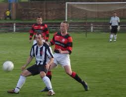 The traditional red and black hoops with white shorts makes a return 🔴⚫️