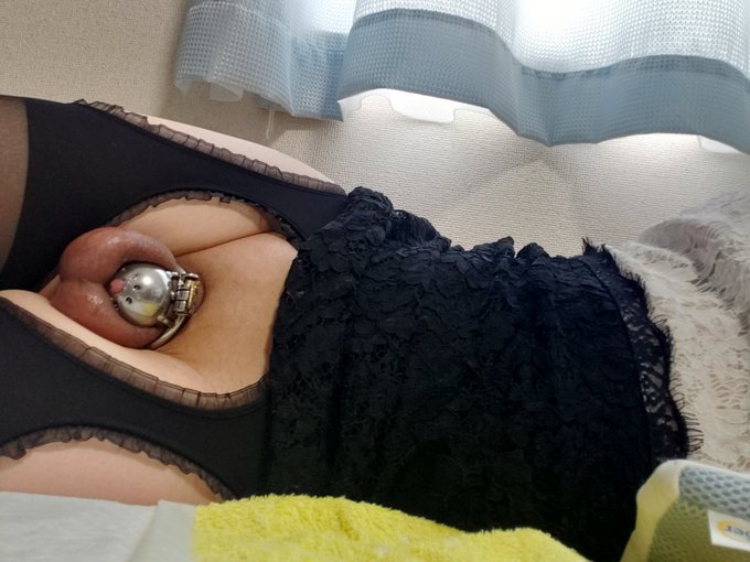 今日の事後現場ですお納めください https://t.co/1R5I0TnKIn<a href="/tag/crossdresser"class="tags"><span>#crossdresser</span></a><a href="/tag/chastitybelt"class="tags"><span>#chastitybelt</span></a><a href="/tag/%E5%A5%B3%E8%A3%85"class="tags"><span>#女装</span></a><a href="/tag/%E3%82%A2%E3%83%8A%E3%83%8B%E3%83%BC"class="tags"><span>#アナニー</span></a><a href="/tag/%E8%B2%9E%E6%93%8D%E5%B8%AF"class="tags"><span>#貞操帯</span></a>