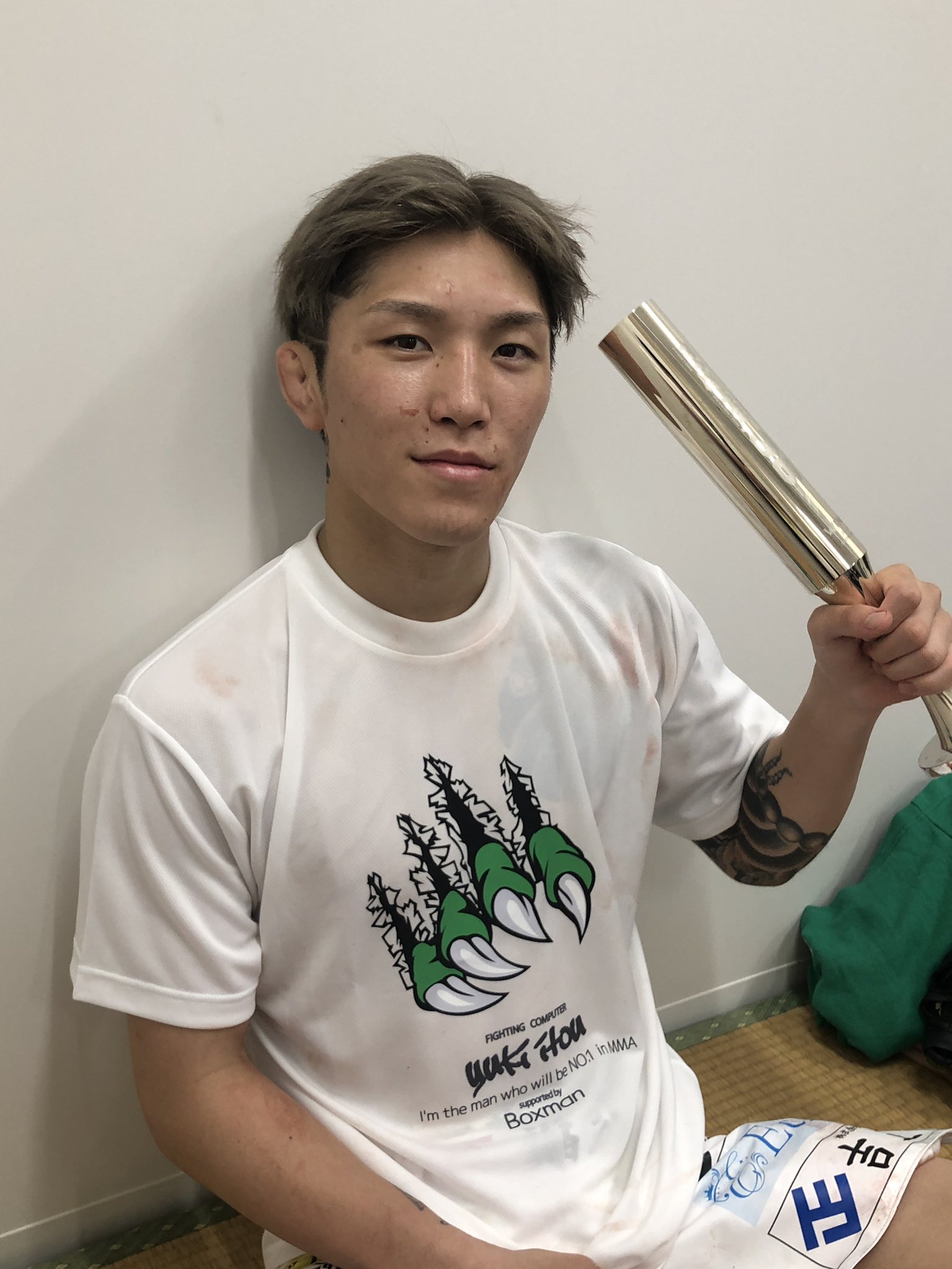伊藤裕樹　jtpt シャツ　rizin 伊藤裕樹 RIZIN グラフィック Tシャツ XL JAPAN TOP PACHISLOT