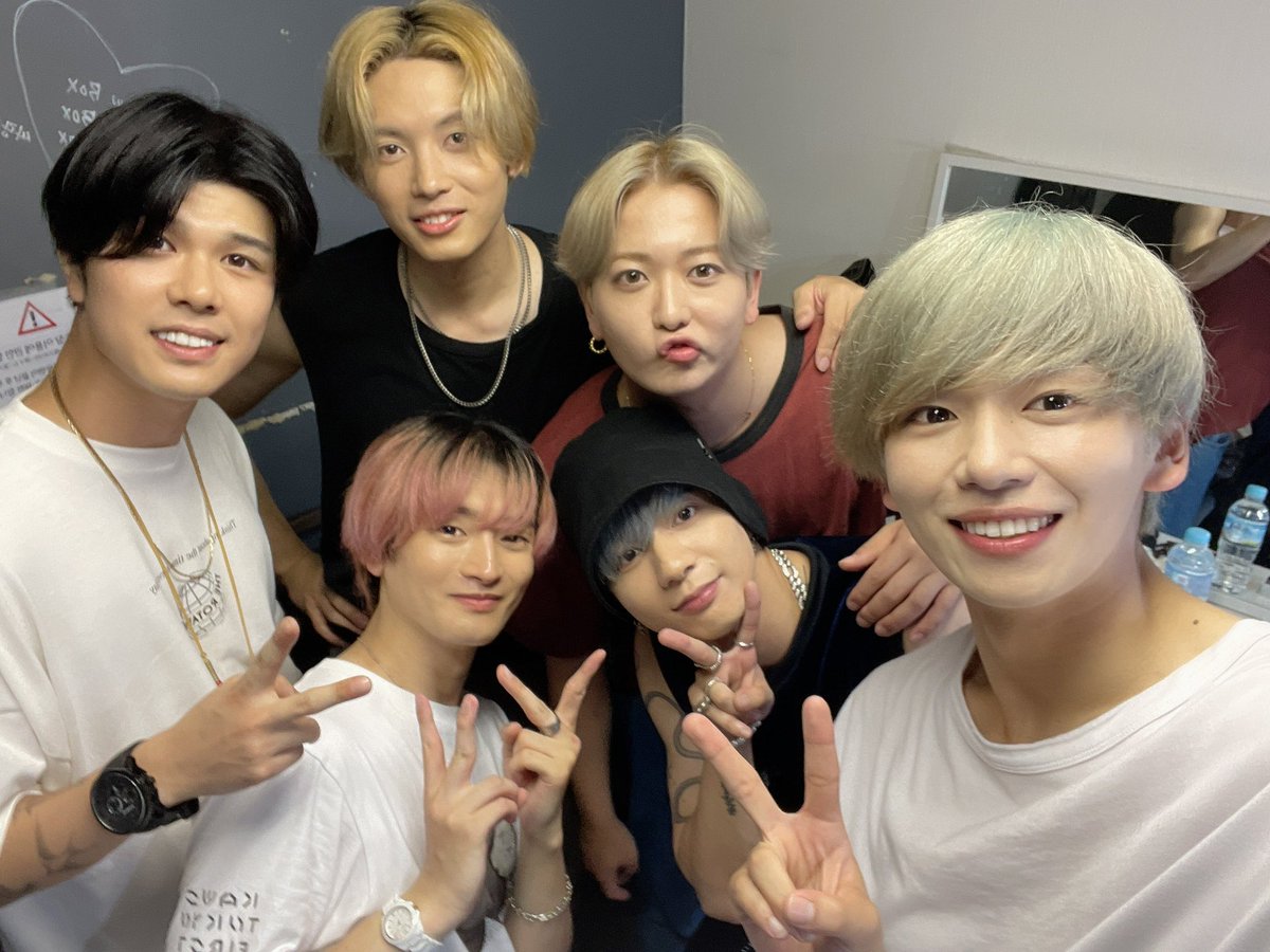 backwatercamp_'s tweet photo. バックウォーターキャンプ1周年記念イベント昼の部ありがとうございました！
夜の部は18:30から昼と違った企画やマッシュアップも少し曲が変わります！お楽しみに！！ https://t.co/FsjV2LAl6n