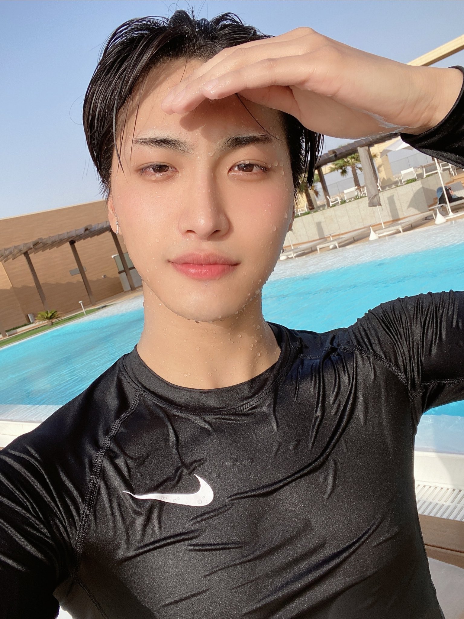 FWpKkHgaQAAP4OT?format=jpg&name=large