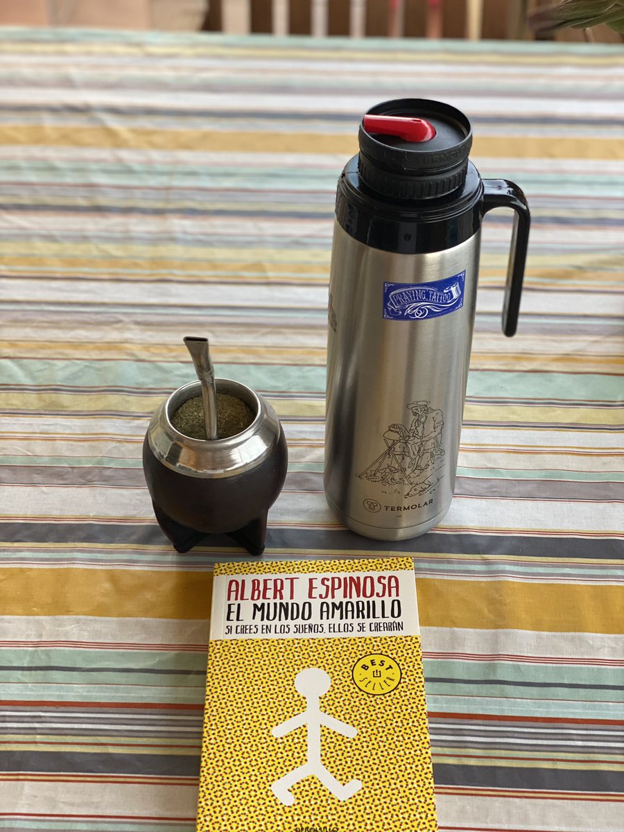 Buenos días!! 🧉📕