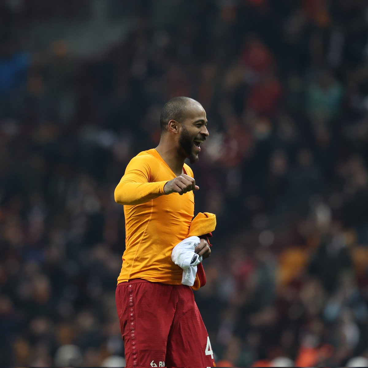 gsarayruhu1905_'s tweet photo. Okan Buruk: "Marcao ile telefonla görüştük, transfer olmazsa 'Ben işime devam edeceğim' dedi." https://t.co/CMSihoNVSL